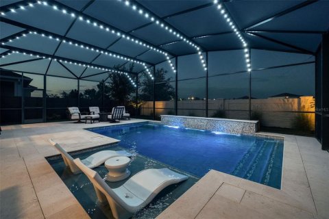 House in Orlando, Florida 5 bedrooms, 287.81 sq.m. № 2208876 - photo 3
