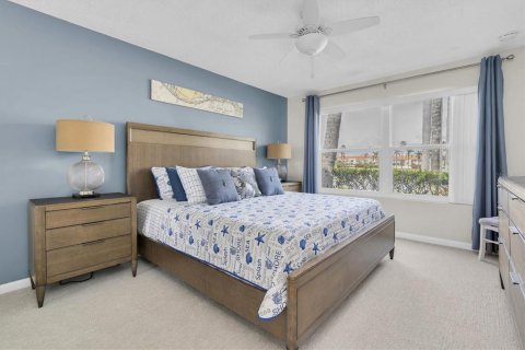Condo in Saint Petersburg, Florida, 2 bedrooms  № 1680062 - photo 18