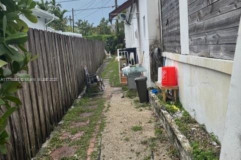 Casa en venta en Miami, Florida, 4 dormitorios, 180.04 m2 № 1698145 - foto 8