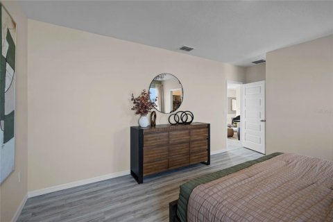 Casa en venta en Winter Haven, Florida, 4 dormitorios, 159.79 m2 № 1909673 - foto 16