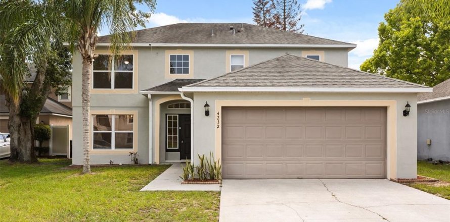 House in Orlando, Florida 4 bedrooms, 201.6 sq.m. № 2215858