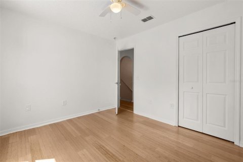 House in Orlando, Florida 4 bedrooms, 201.6 sq.m. № 2215858 - photo 21