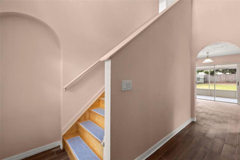 House in Orlando, Florida 4 bedrooms, 201.6 sq.m. № 2215858 - photo 17