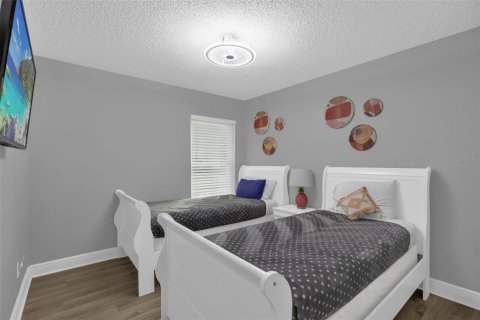 House in Kissimmee, Florida 4 bedrooms, 143.91 sq.m. № 2117270 - photo 18