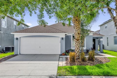 House in Kissimmee, Florida 4 bedrooms, 143.91 sq.m. № 2117270
