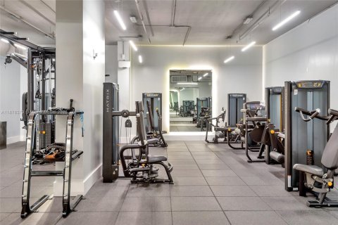 Condo in Miami, Florida, 3 bedrooms  № 1921821 - photo 28