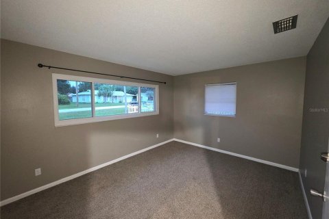 House in Dunnellon, Florida 2 bedrooms, 106.74 sq.m. № 2217796 - photo 17