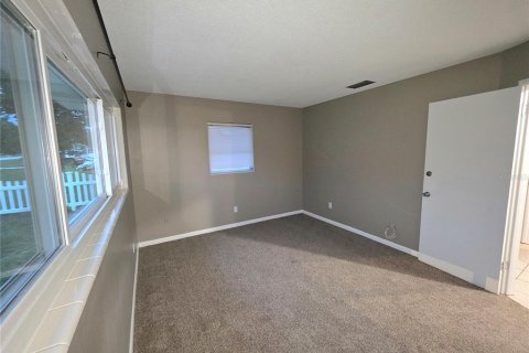 House in Dunnellon, Florida 2 bedrooms, 106.74 sq.m. № 2217796 - photo 16