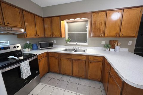 House in Dunnellon, Florida 2 bedrooms, 106.74 sq.m. № 2217796 - photo 3