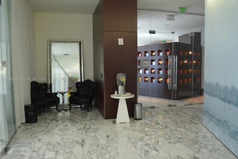 Condo in Miami, Florida, 1 bedroom № 2153313 - photo 20