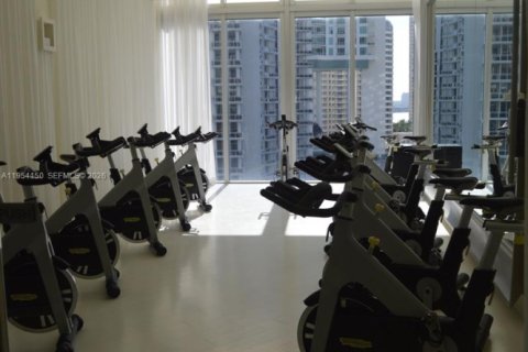 Condo in Miami, Florida, 1 bedroom № 2153313 - photo 17