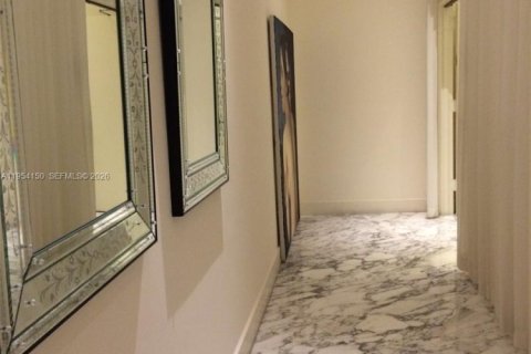 Condo in Miami, Florida, 1 bedroom № 2153313 - photo 19