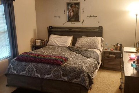 Condo in Tampa, Florida, 1 bedroom  № 2156293 - photo 9
