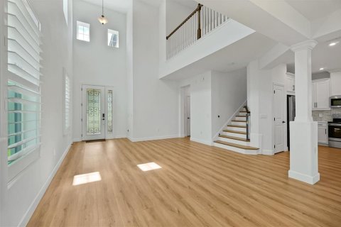 House in Winter Park, Florida 4 bedrooms, 204.01 sq.m. № 2147495 - photo 5