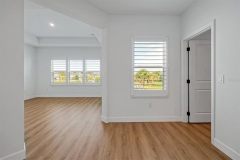 House in Winter Park, Florida 4 bedrooms, 204.01 sq.m. № 2147495 - photo 23