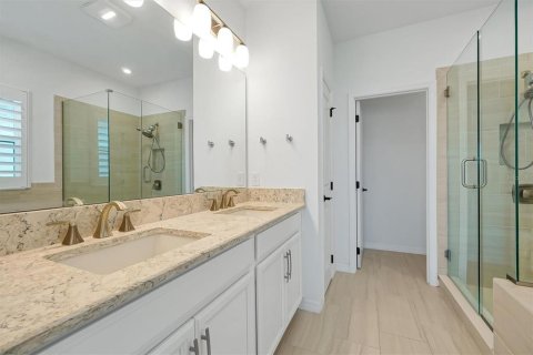 House in Winter Park, Florida 4 bedrooms, 204.01 sq.m. № 2147495 - photo 18