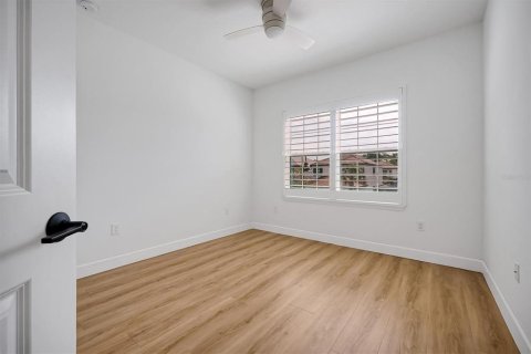 House in Winter Park, Florida 4 bedrooms, 204.01 sq.m. № 2147495 - photo 24