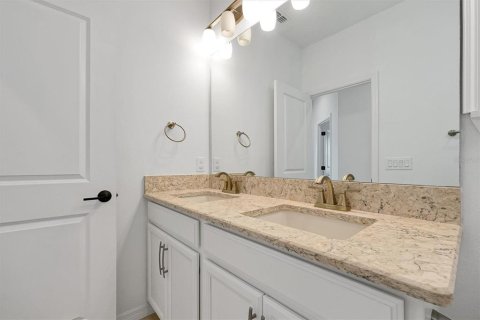 House in Winter Park, Florida 4 bedrooms, 204.01 sq.m. № 2147495 - photo 28