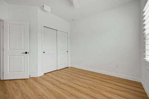 House in Winter Park, Florida 4 bedrooms, 204.01 sq.m. № 2147495 - photo 25