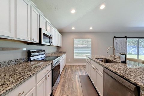 Villa ou maison à vendre à Auburndale, Floride: 4 chambres, 178.47 m2 № 2437134 - photo 16