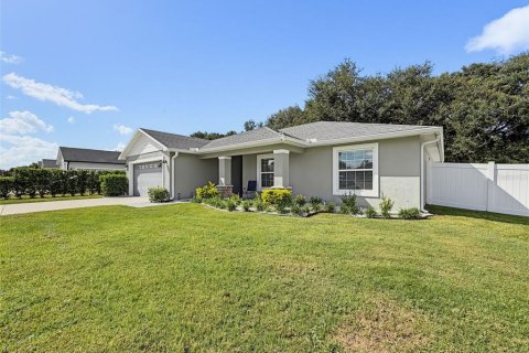 Villa ou maison à vendre à Auburndale, Floride: 4 chambres, 178.47 m2 № 2437134 - photo 2