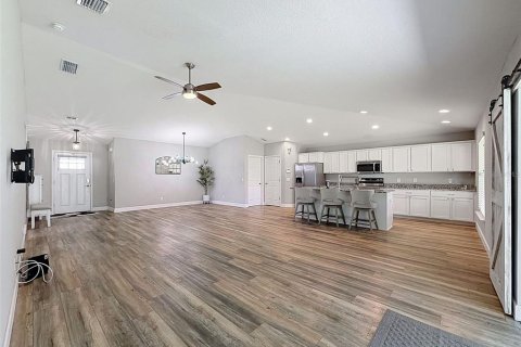 Villa ou maison à vendre à Auburndale, Floride: 4 chambres, 178.47 m2 № 2437134 - photo 12