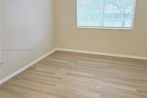 Condo in West Palm Beach, Florida, 2 bedrooms  № 2177584 - photo 19