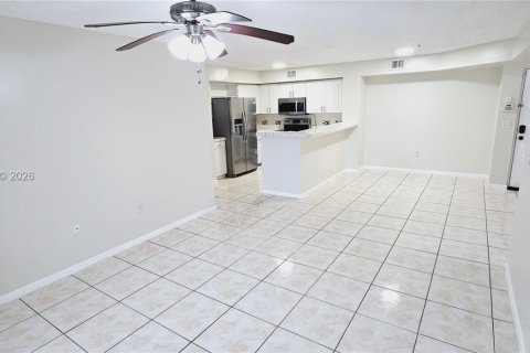 Condo in West Palm Beach, Florida, 2 bedrooms  № 2177584 - photo 5