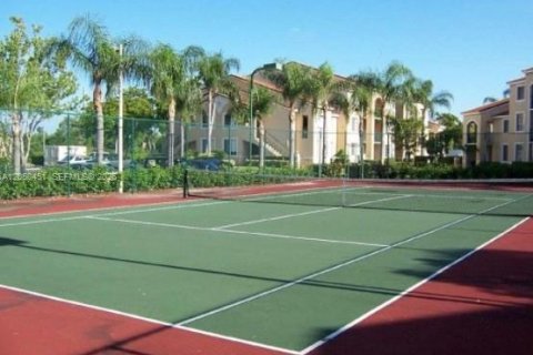 Condo in West Palm Beach, Florida, 2 bedrooms  № 2177584 - photo 25