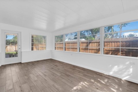 Villa ou maison à vendre à Saint Pete Beach, Floride: 2 chambres, 136.94 m2 № 2221239 - photo 20