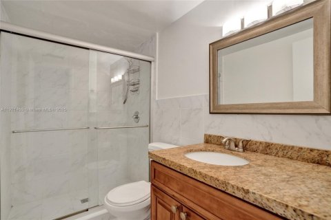 Condominio en venta en Fort Lauderdale, Florida, 2 dormitorios, 89.74 m2 № 2082740 - foto 18
