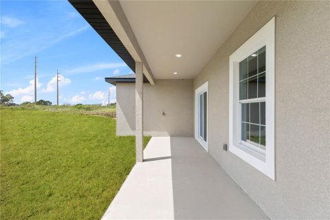 Villa ou maison à vendre à Poinciana, Floride: 4 chambres, 158.68 m2 № 1905348 - photo 9