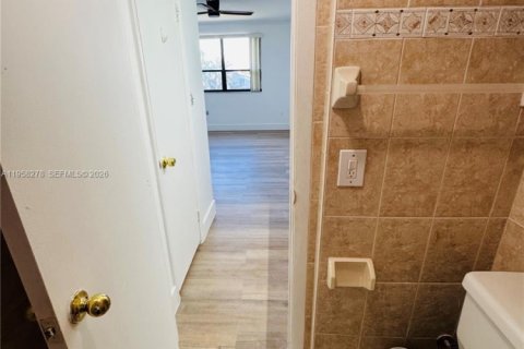 Copropriété à louer à Miami, Floride: 2 chambres, 83.61 m2 № 2017756 - photo 26