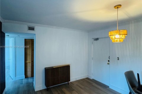 Copropriété à louer à Miami, Floride: 2 chambres, 83.61 m2 № 2017756 - photo 13