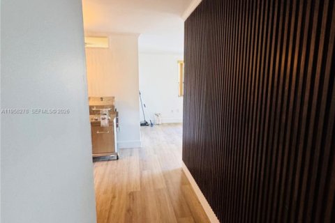 Copropriété à louer à Miami, Floride: 2 chambres, 83.61 m2 № 2017756 - photo 30