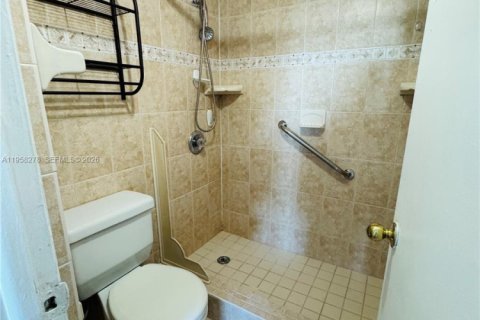 Copropriété à louer à Miami, Floride: 2 chambres, 83.61 m2 № 2017756 - photo 22