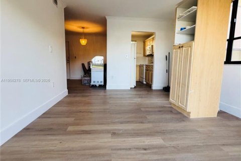 Copropriété à louer à Miami, Floride: 2 chambres, 83.61 m2 № 2017756 - photo 9