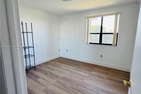 Copropriété à louer à Miami, Floride: 2 chambres, 83.61 m2 № 2017756 - photo 29