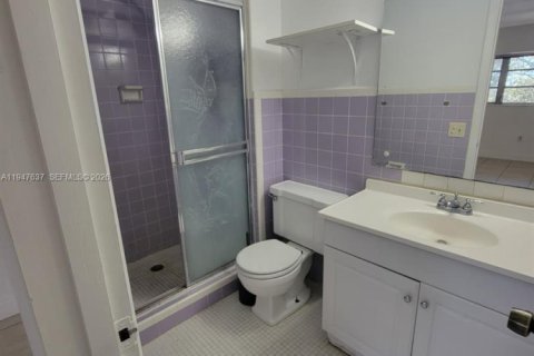 Снять в аренду кондоминиум в Норт-Майами, Флорида 2 спальни, 106м2, № 2003759 - фото 9