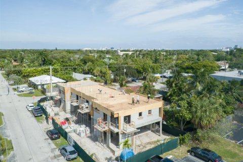 Купить таунхаус в Окленд-Парк, Флорида 3 спальни, № 2047961 - фото 12