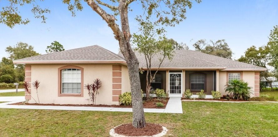 Casa en Spring Hill, Florida 3 dormitorios, 189.06 m2 № 1902764