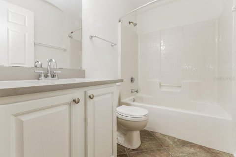 House in Spring Hill, Florida 3 bedrooms, 189.06 sq.m. № 1902764 - photo 15