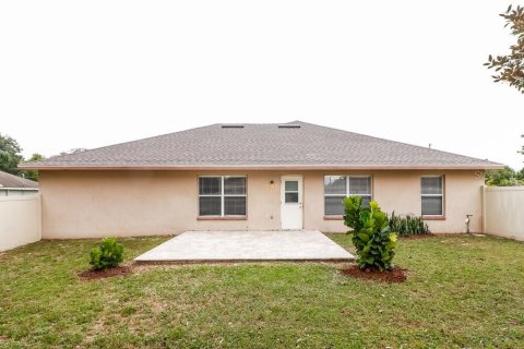 House in Spring Hill, Florida 3 bedrooms, 189.06 sq.m. № 1902764 - photo 16