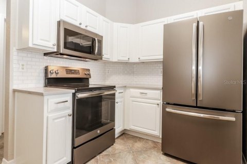 House in Spring Hill, Florida 3 bedrooms, 189.06 sq.m. № 1902764 - photo 6