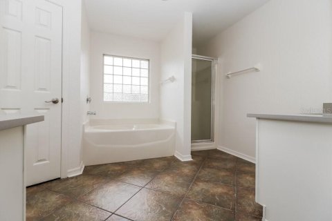 House in Spring Hill, Florida 3 bedrooms, 189.06 sq.m. № 1902764 - photo 12