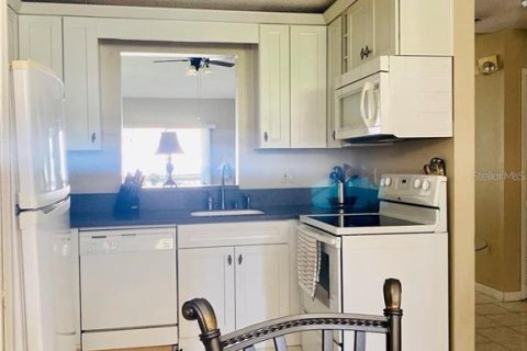 Copropriété à vendre à Kissimmee, Floride: 2 chambres, 100.98 m2 № 1518439 - photo 9