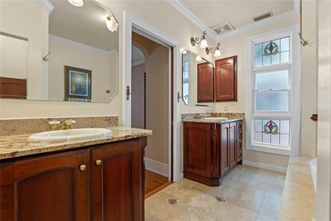 House in Orlando, Florida 4 bedrooms, 341.04 sq.m. № 1602478 - photo 29