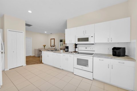 Villa ou maison à vendre à Port St. Lucie, Floride: 3 chambres, 141.58 m2 № 2177164 - photo 11