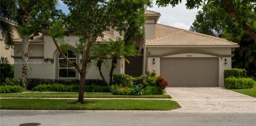 Villa ou maison à Wellington, Floride 3 chambres, 284.65 m2 № 1927073