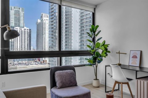 Condominio en alquiler en Miami, Florida, 2 dormitorios, 64.66 m2 № 2240679 - foto 8